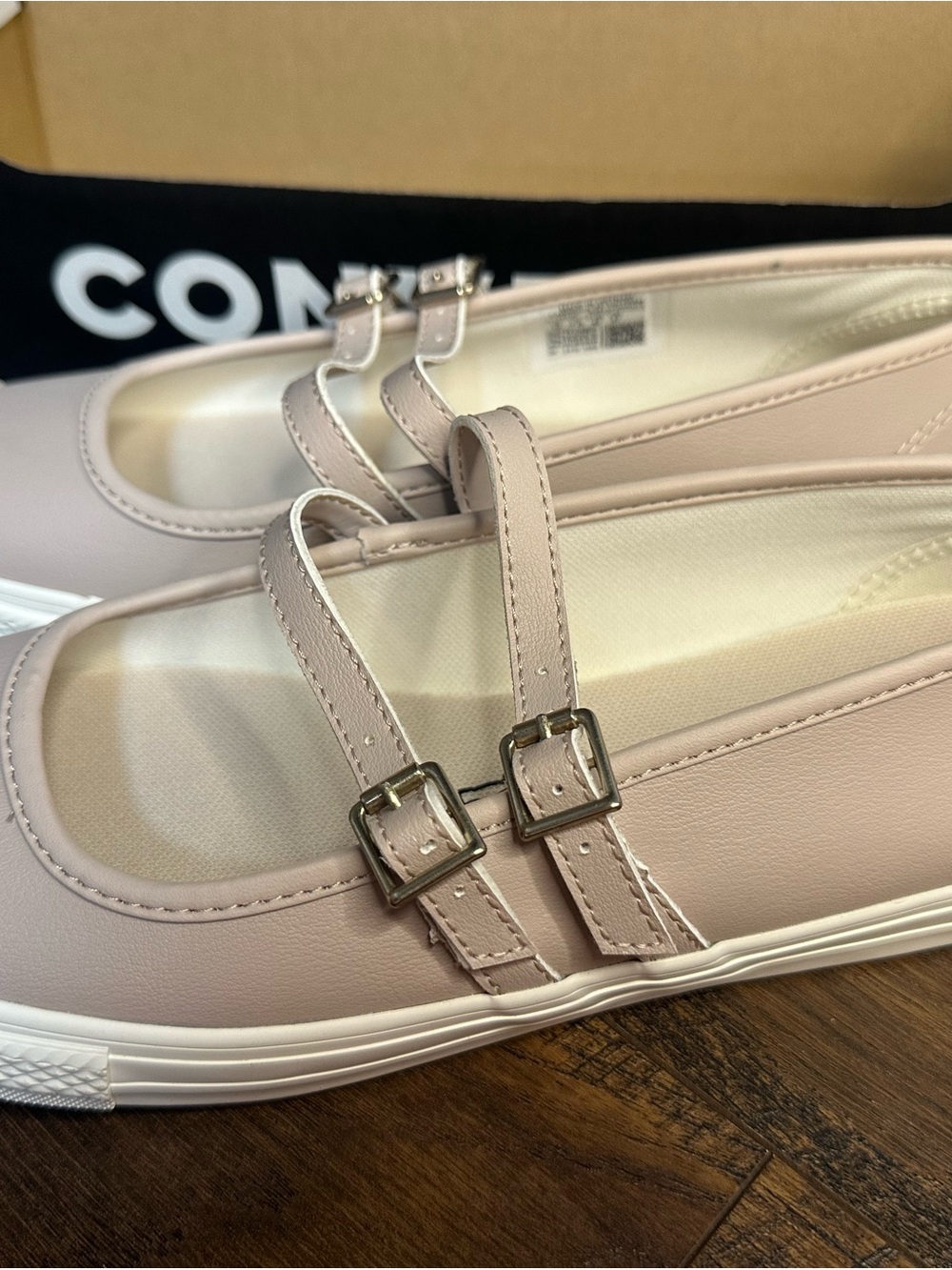 Women’s Double-Strap Mary Jane Flats size 10